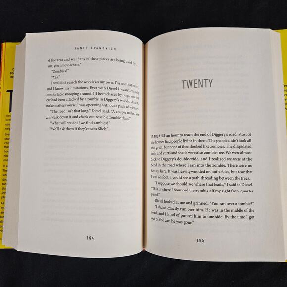 Hardcore Twenty Four A Stephanie Plum Novel By Janet Evanovich Signed - Picture 7 of 9